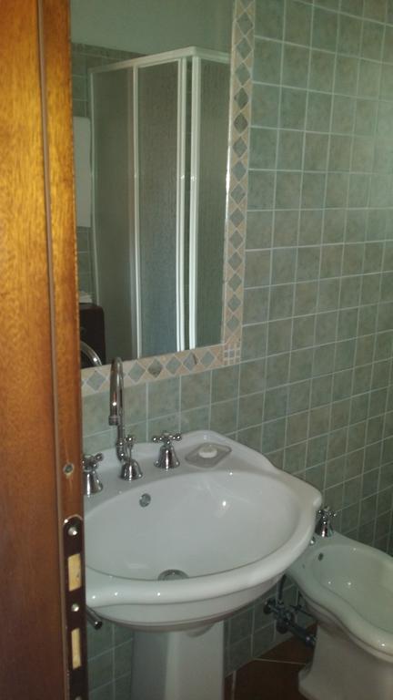 Hotel Ristorante La Tana Di Li Mazzoni Trinità dʼAgultu Habitación foto